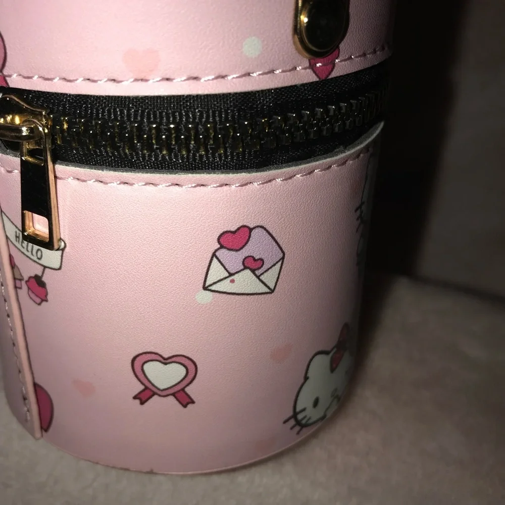 Sanrio Hello Kitty Matte Shine Glitter 20 Piece LipGloss Pearl Pink Bag New